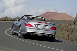 Mercedes SL63 AMG with Standard 537hp or Optional 564hp