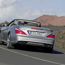 Mercedes SL63 AMG with Standard 537hp or Optional 564hp