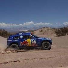 De Villiers wins as Sainz looses ground to Al-Attiyah