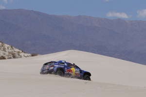 De Villiers wins as Sainz looses ground to Al-Attiyah