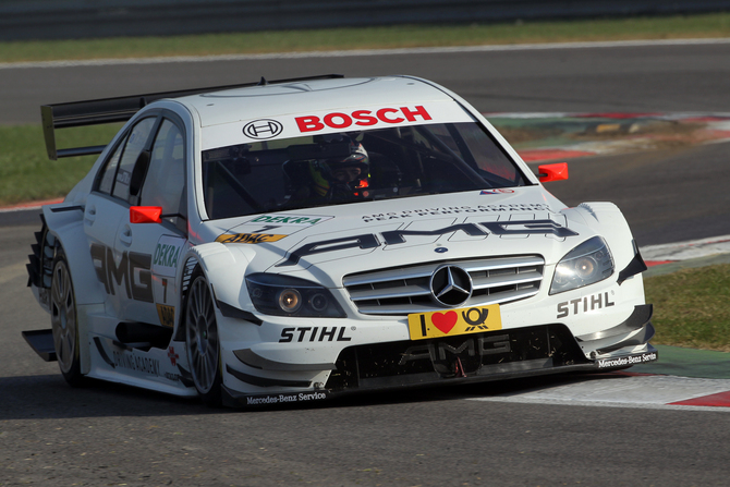 Mercedes Celebrates C-Class' Success in DTM Racing