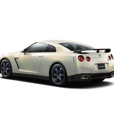 Nissan unveils the revised GT-R