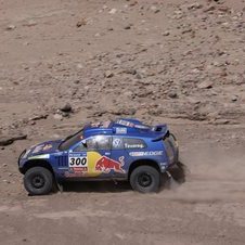 De Villiers wins as Sainz looses ground to Al-Attiyah