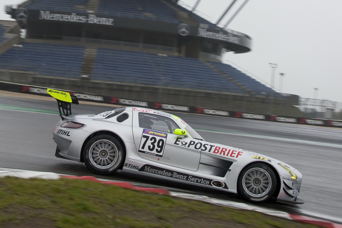 SLS AMG GT3 gets first race victory