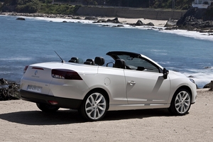 Renault Mégane III Coupé Cabriolet 1.5 dCi 110cv FAP ECO2 AT EDC Dynamique S