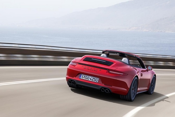 The fastest version is the 911 Carrera GTS Coupe with rear-wheel drive that reaches 306km/h with manual transmission