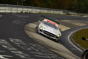 SLS AMG GT3 gets first race victory