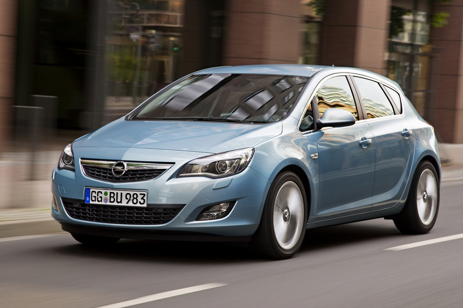 Opel Astra Gen.4