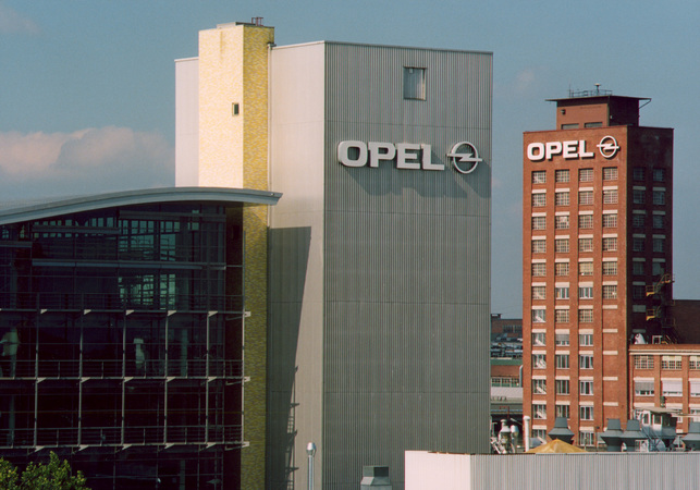 Opel will 2015 wieder schwarze Zahlen schreiben