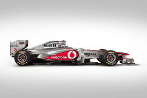 McLaren assembles the MP4-26 live in Berlin