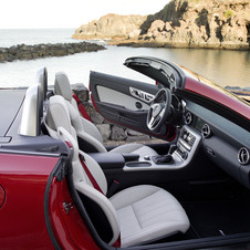 Third generation of Mercedes-Benz SLK unveiled