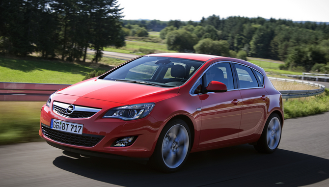 Opel Astra Gen.4