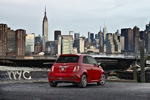 Fiat 500 officially arrives in the US