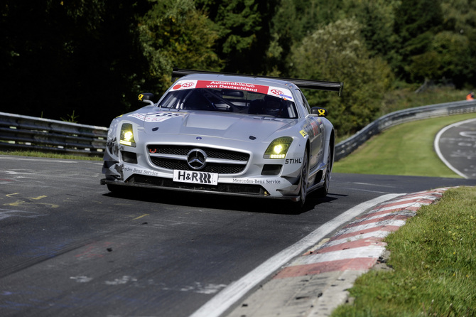 Mercedes-Benz SLS AMG GT3 makes its racing debut