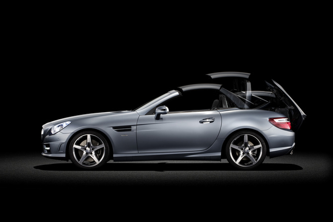 Third generation of Mercedes-Benz SLK unveiled