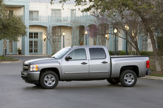 Chevrolet Silverado 2HY Short Box