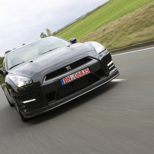 Nissan GT-R (R35) Black Edition