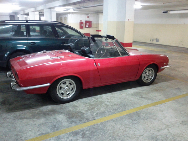 Stumbled upon: Fiat 850 Sport Spider