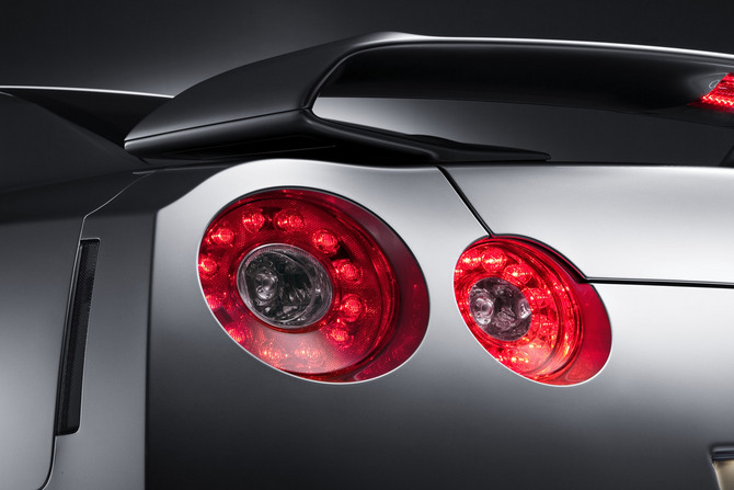 Nissan introduces the new Nissan GT-R