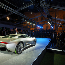 Jaguar confirms C-X75 hybrid supercar will be built