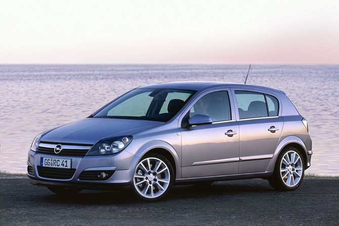 Opel Astra 1.4 Enjoy Easytronic