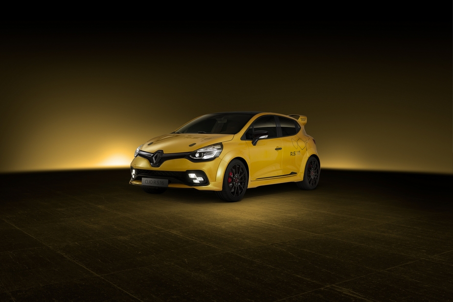 The Clio RS16 is a concept with 275hp and was entitled to a special demonstration at high-speed to the circuit of the Grand Prix of Monaco