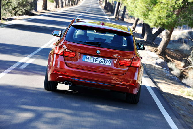 BMW 320i Touring xDrive