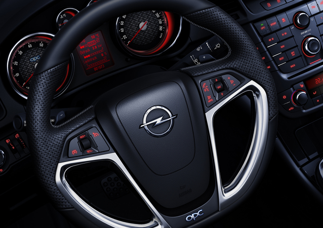 Opel Insignia OPC now with automatic transmission