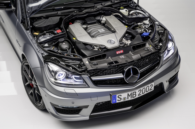 Mercedes-Benz C63 AMG Coupe Edition 507