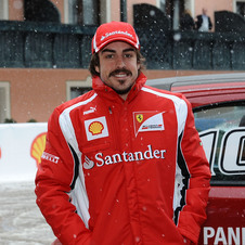 Alonso sees Schumacher as main rival in 2011