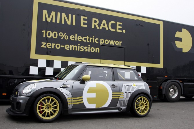 MINI (BMW) MINI E Race