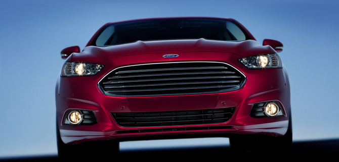 Ford Fusion 1.6 EcoBoost I-4 Titanium AT