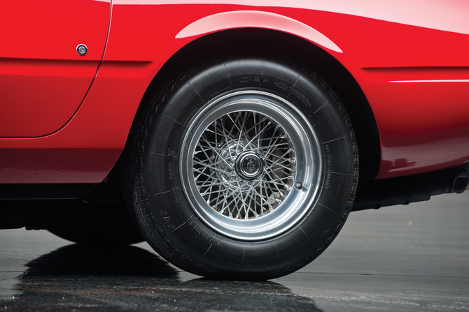 Ferrari 365 GTB4 Daytona Spider