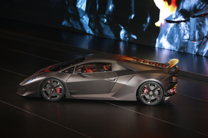 Lamborghini Sesto Elemento to Go Into Production Says Lambo CEO Winkelmann