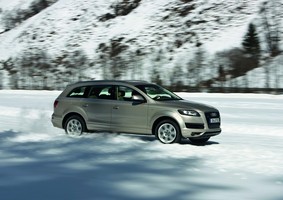 Audi Q7 gets new engine range and transmission