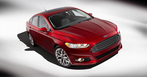 New Ford Fusion: first gasoline, hybrid and plug-in hybrid sedan