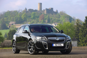 Vauxhall Insignia Sports Tourer 2.8T V6 4x4 VXR Nav (Auto)