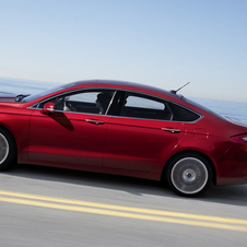 New Ford Fusion: first gasoline, hybrid and plug-in hybrid sedan