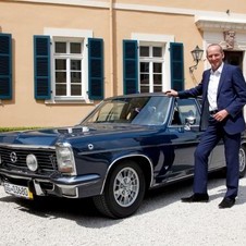 O percurso foi desde a sede da Opel ao longo do rio Reno