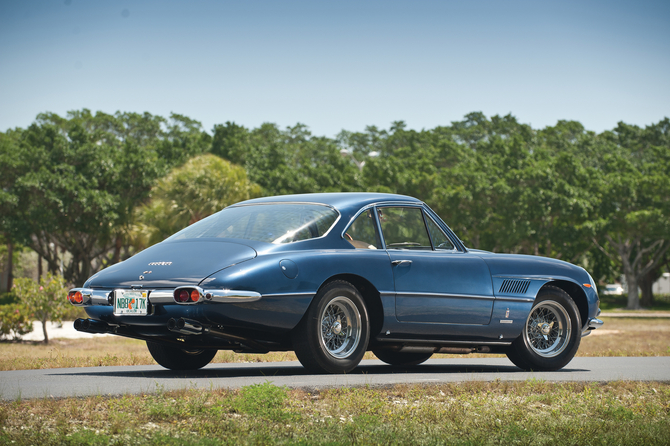 Ferrari 400 Superamerica