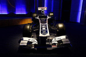 Williams' 2011 livery revealed