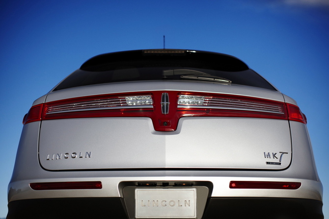 Lincoln MKT 3.5L with EcoBoost AWD