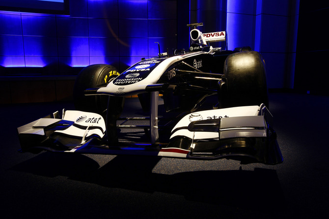 Williams' 2011 livery revealed