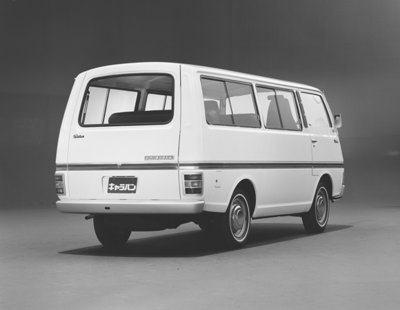 Nissan Caravan DX