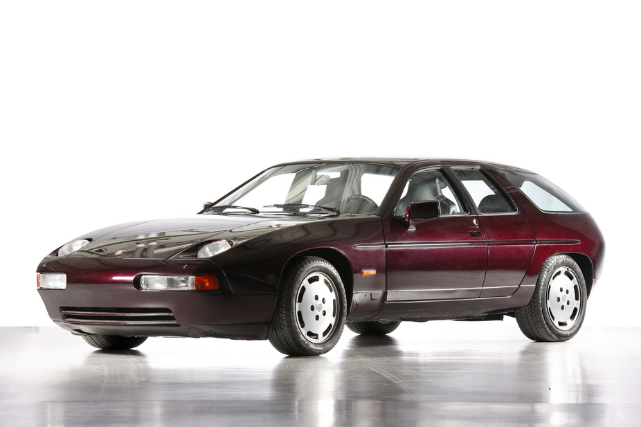 The 928 four-door looks rather awkward. No wonder it was not built