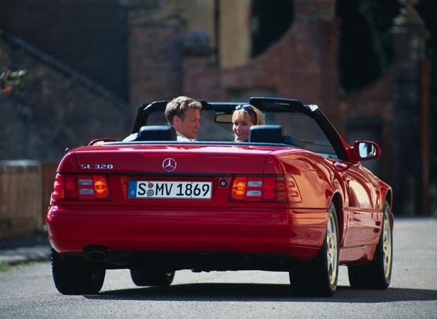 Mercedes-Benz SL 320