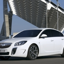 Vauxhall Insignia Hatchback 2.8T V6 4x4 VXR (Auto)