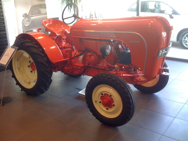 Porsche Tractor