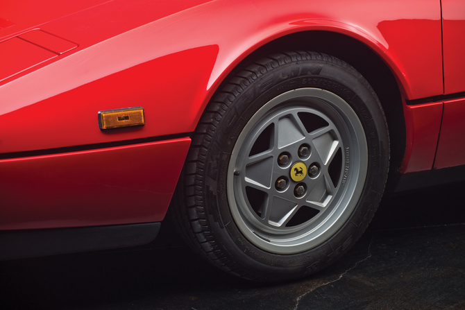 Ferrari 328 GTSi