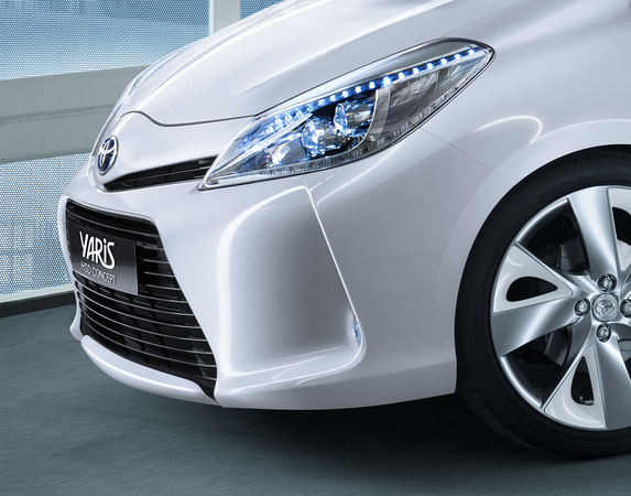 Toyota Yaris HSD concept